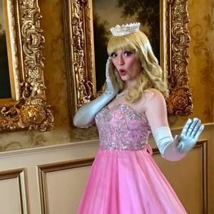 Meet your Posher, Bennett